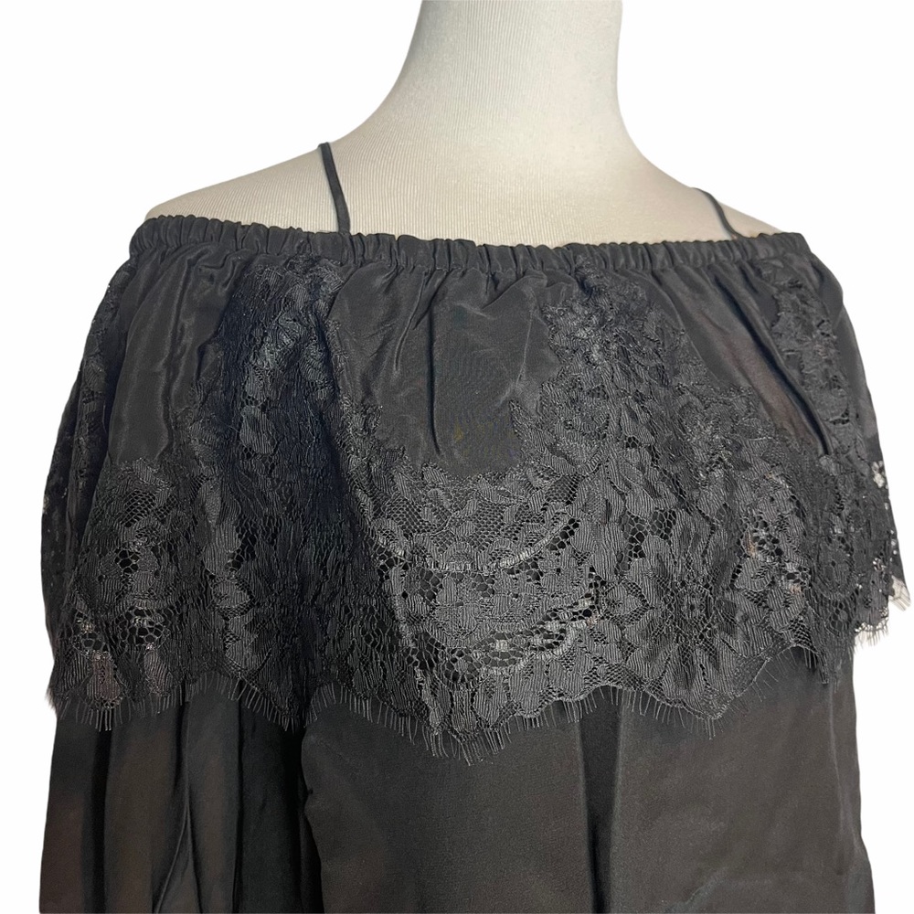 SALE Gold Hawk Cold- Shoulder Flounce Top NWT S - Picture 6 of 16